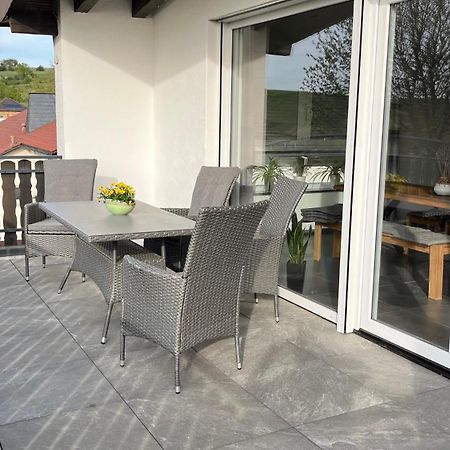 Apartment 100 Qm Im Weindorf - Balkon/Garage Aspisheim Eksteriør bilde