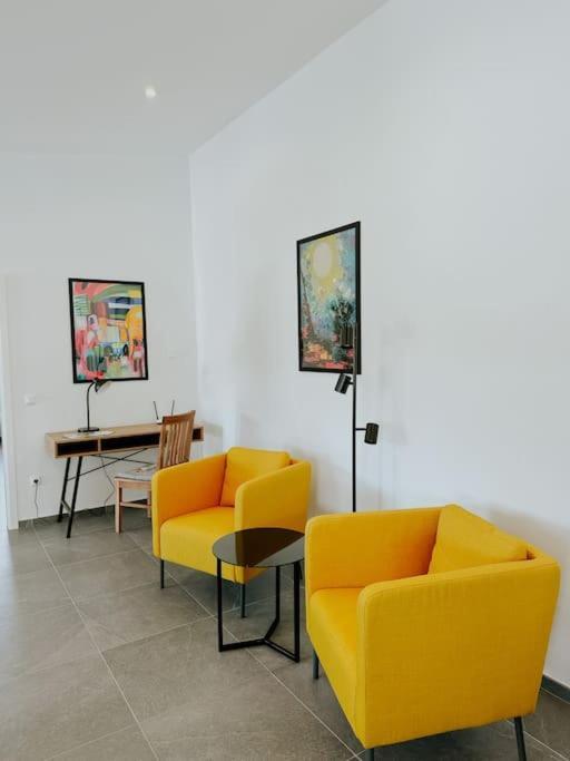 Apartment 100 Qm Im Weindorf - Balkon/Garage Aspisheim Eksteriør bilde