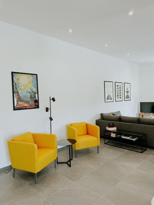 Apartment 100 Qm Im Weindorf - Balkon/Garage Aspisheim Eksteriør bilde